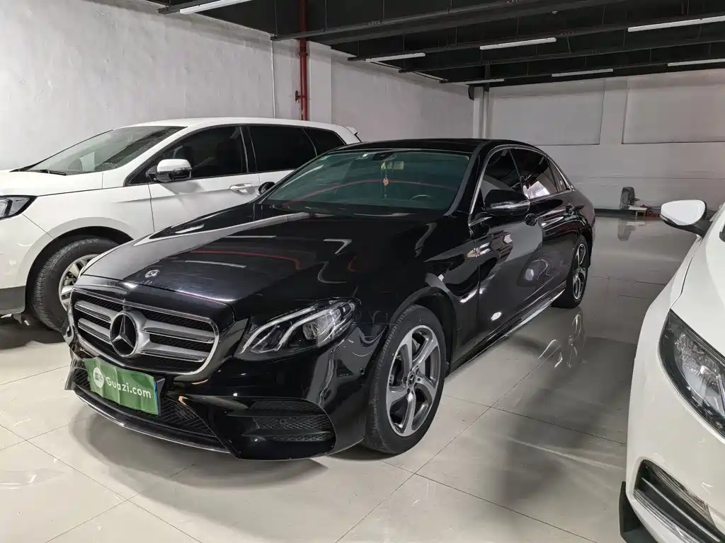 Mercedes-Benz E-Class — миниатюра 2