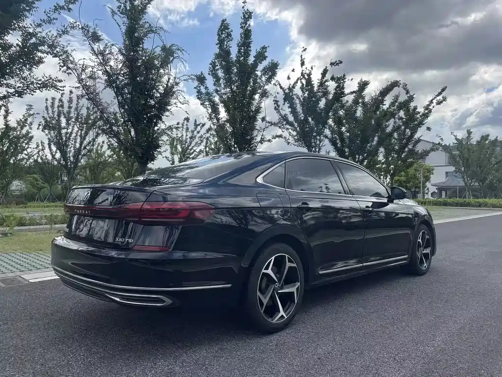 Volkswagen Passat — миниатюра 4