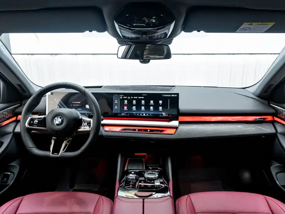 BMW 5 Series — миниатюра 15