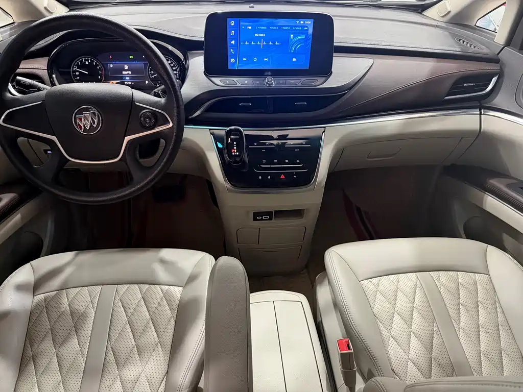 Buick GL8 — миниатюра 9