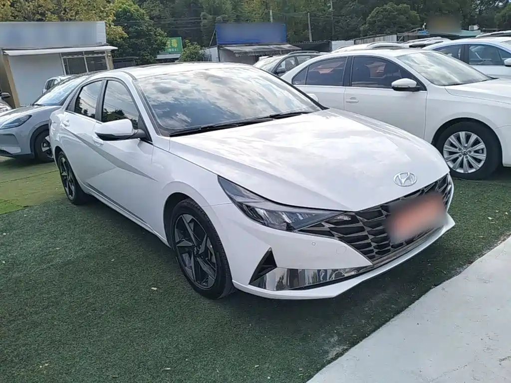 Hyundai Elantra — миниатюра 4