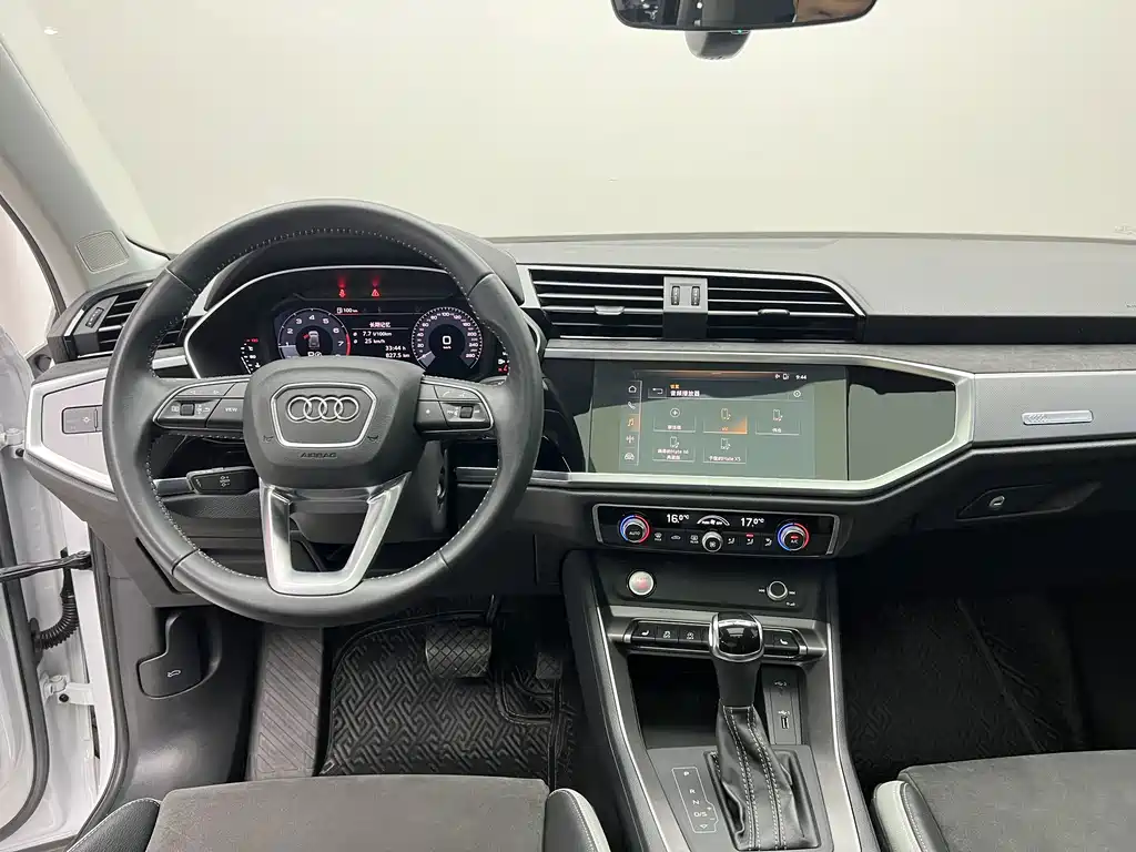 Audi Q3 — миниатюра 12