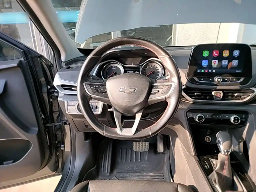 Chevrolet Volando — миниатюра 11