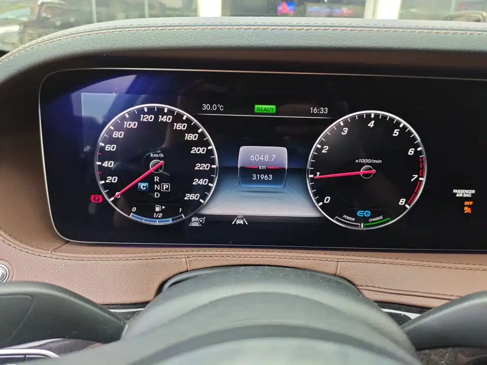Mercedes-Benz S-Class — миниатюра 8