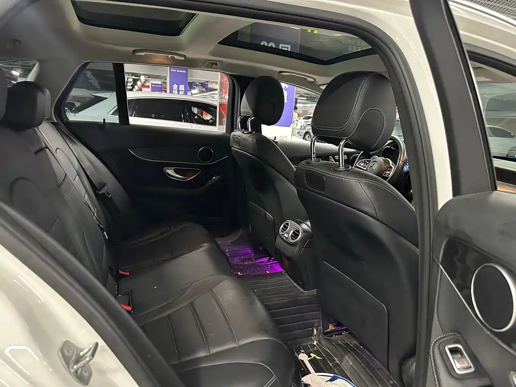 Mercedes-Benz C-Class (Import) — миниатюра 13
