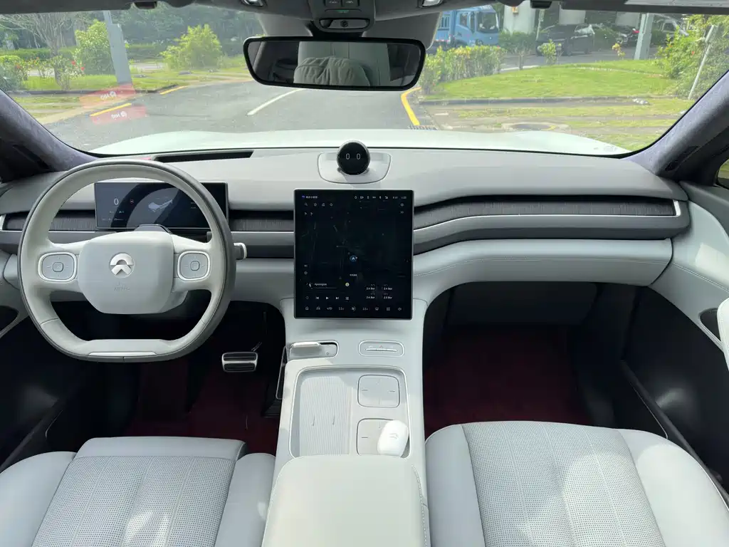 NIO ES8 — миниатюра 16