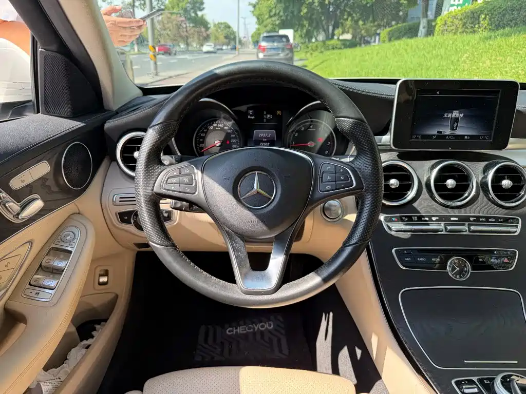 Mercedes-Benz C-Class — миниатюра 14