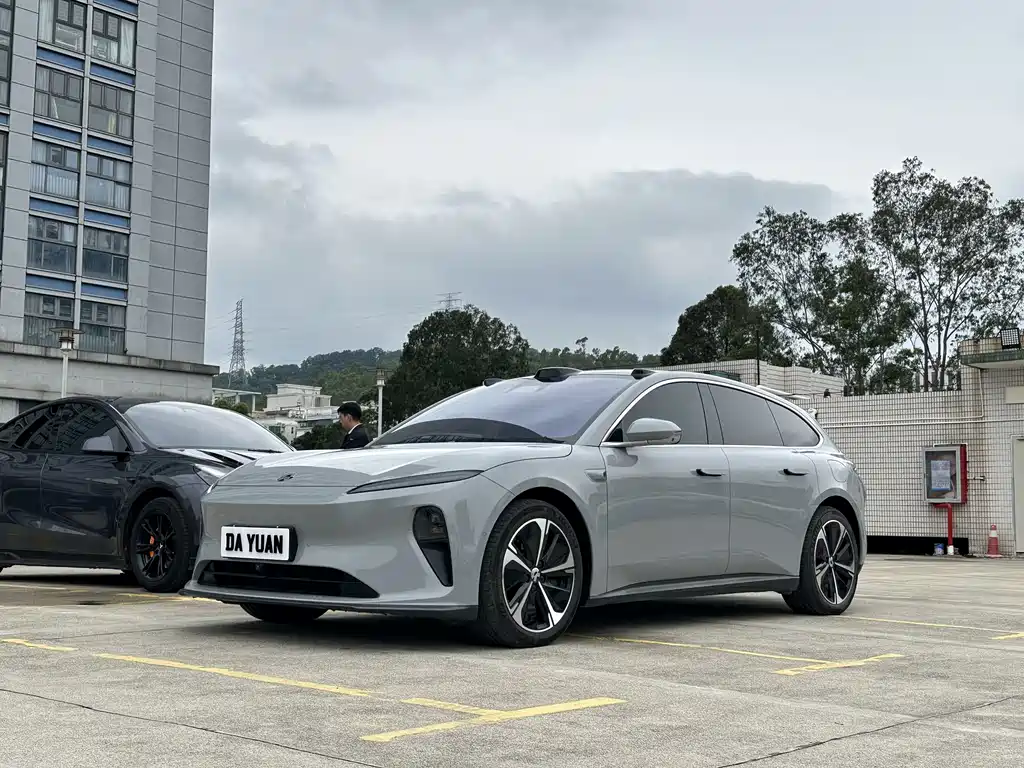 Nio ET5T 2024