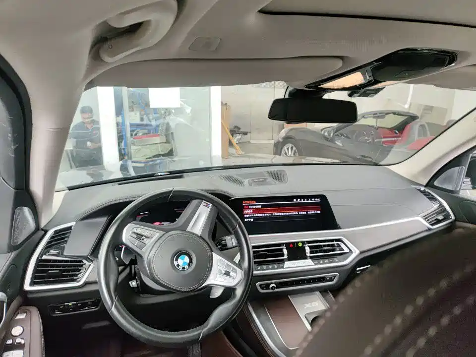 BMW X5 — миниатюра 7