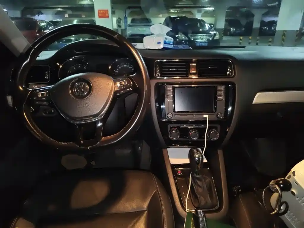Volkswagen Sagitar — миниатюра 13