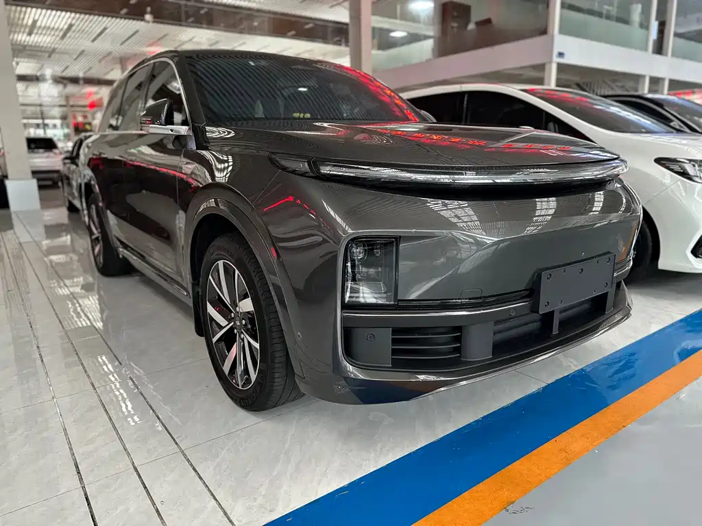 Li Auto Li L8 — миниатюра 3