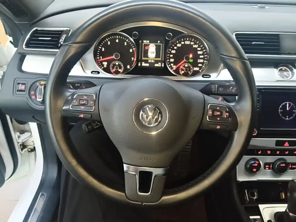 Volkswagen CC — миниатюра 11