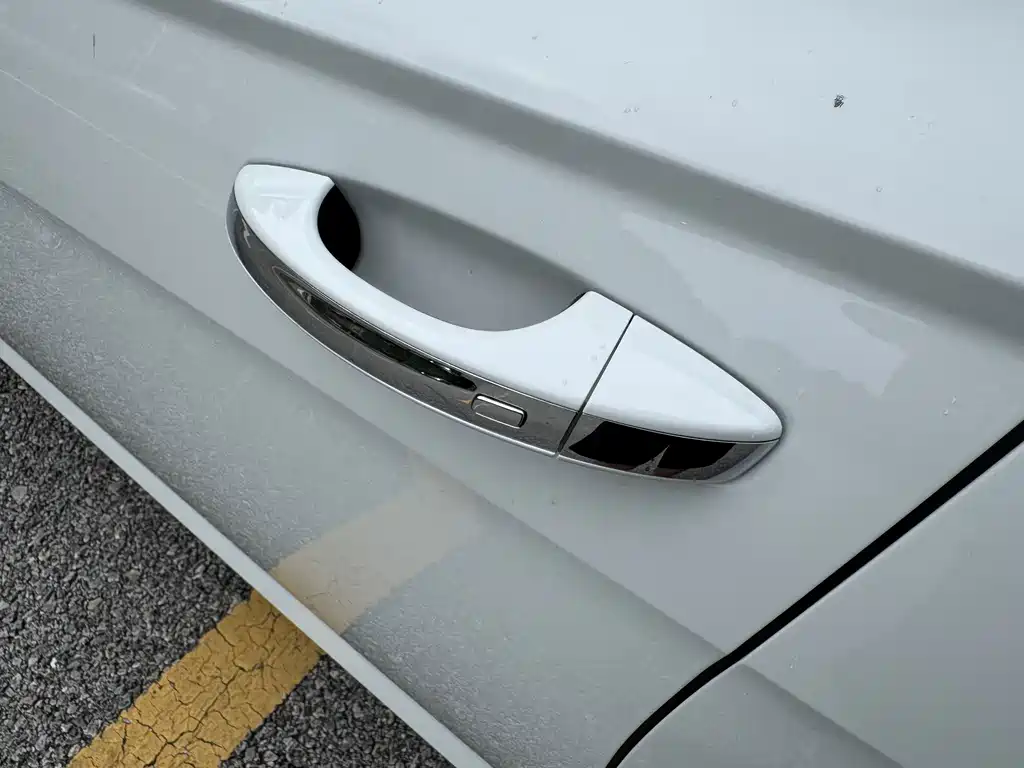 Volkswagen Lavida — миниатюра 25