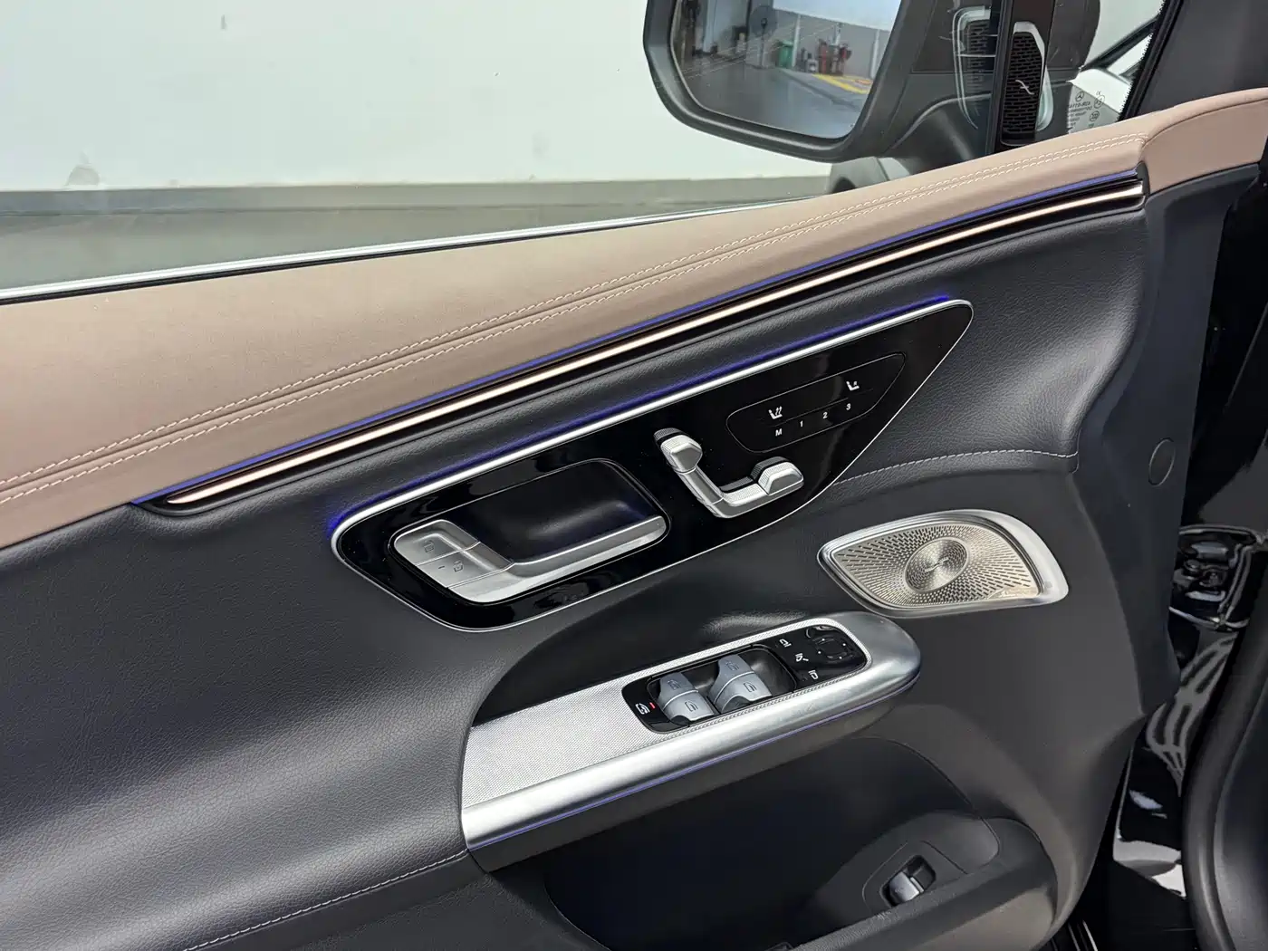 Mercedes-Benz EQE id 4659788 из Китая 16