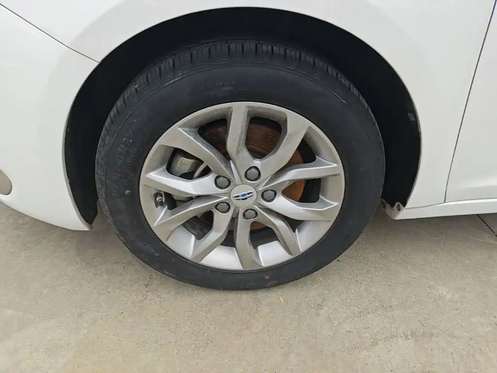 Geely Emgrand GL — миниатюра 23