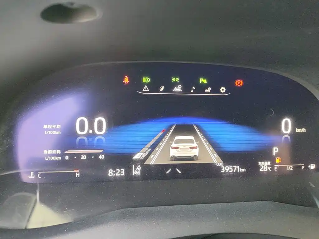 Toyota Camry — миниатюра 12