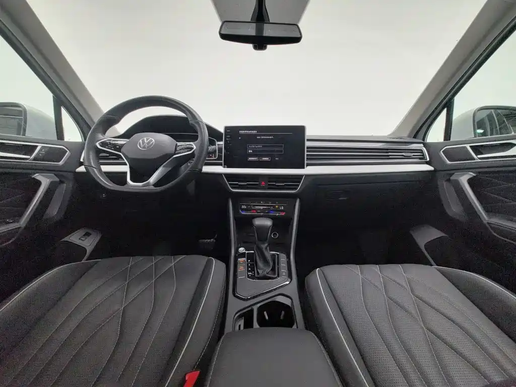Volkswagen Tiguan L — миниатюра 5