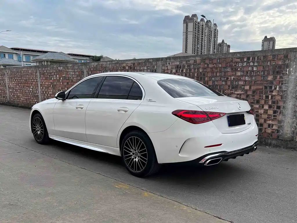 Mercedes-Benz C-Class — миниатюра 4