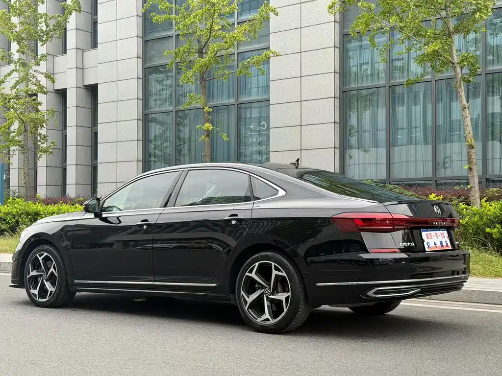 Volkswagen Passat — миниатюра 7