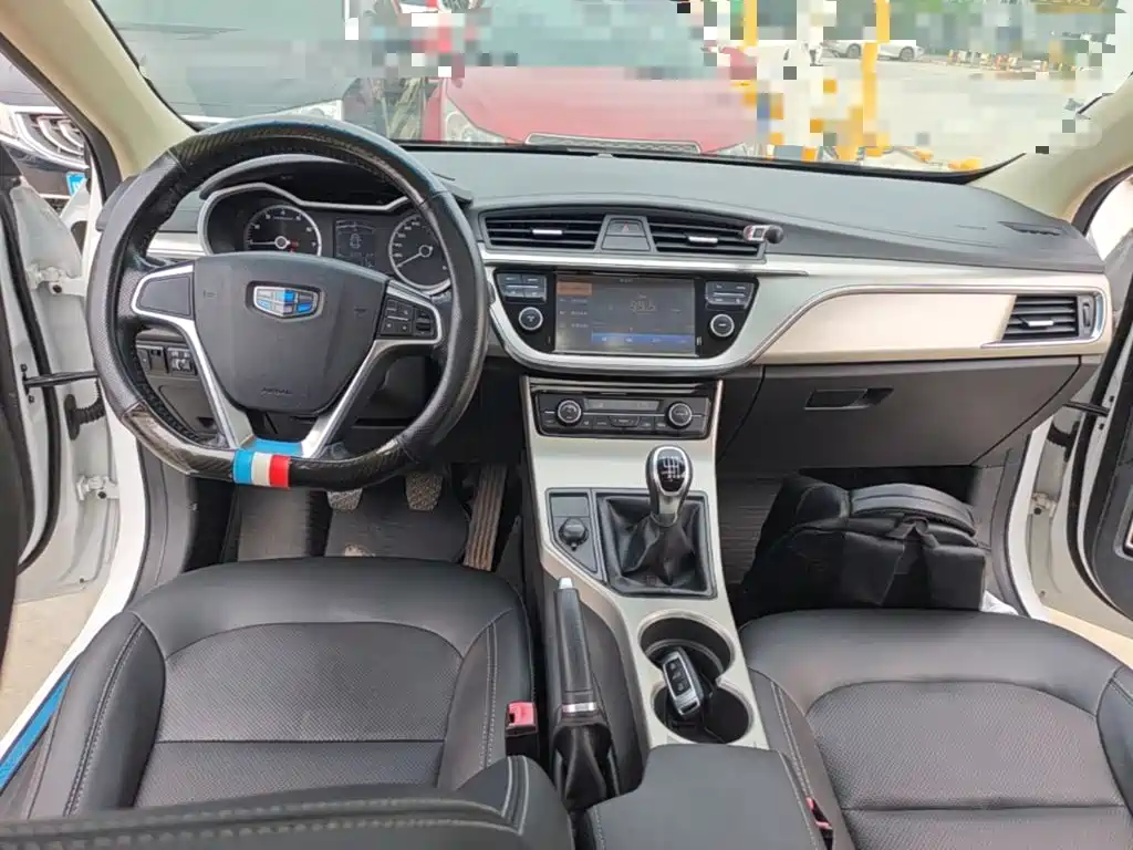 Geely Emgrand GL — миниатюра 10