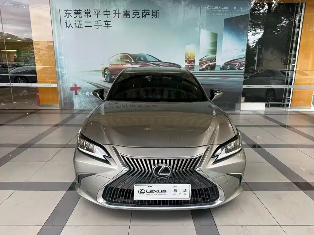 Lexus ES — миниатюра 2