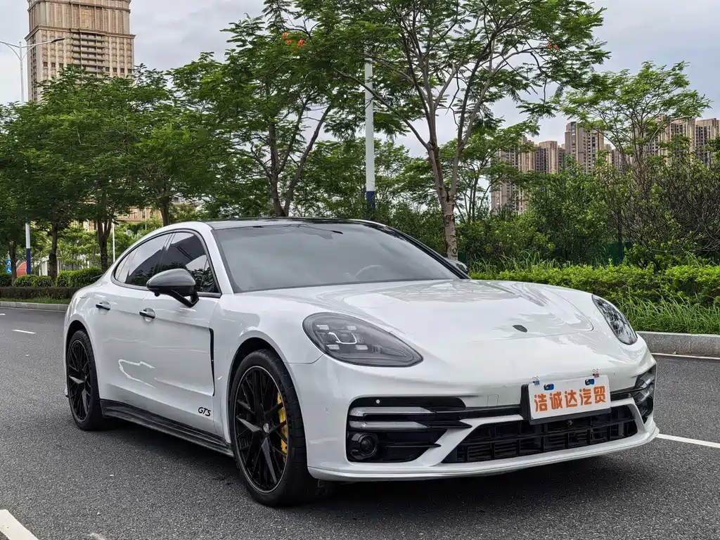 Porsche Panamera — миниатюра 3