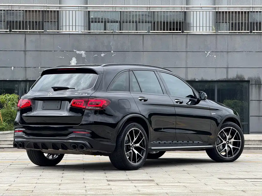 Mercedes-Benz GLC AMG — миниатюра 5