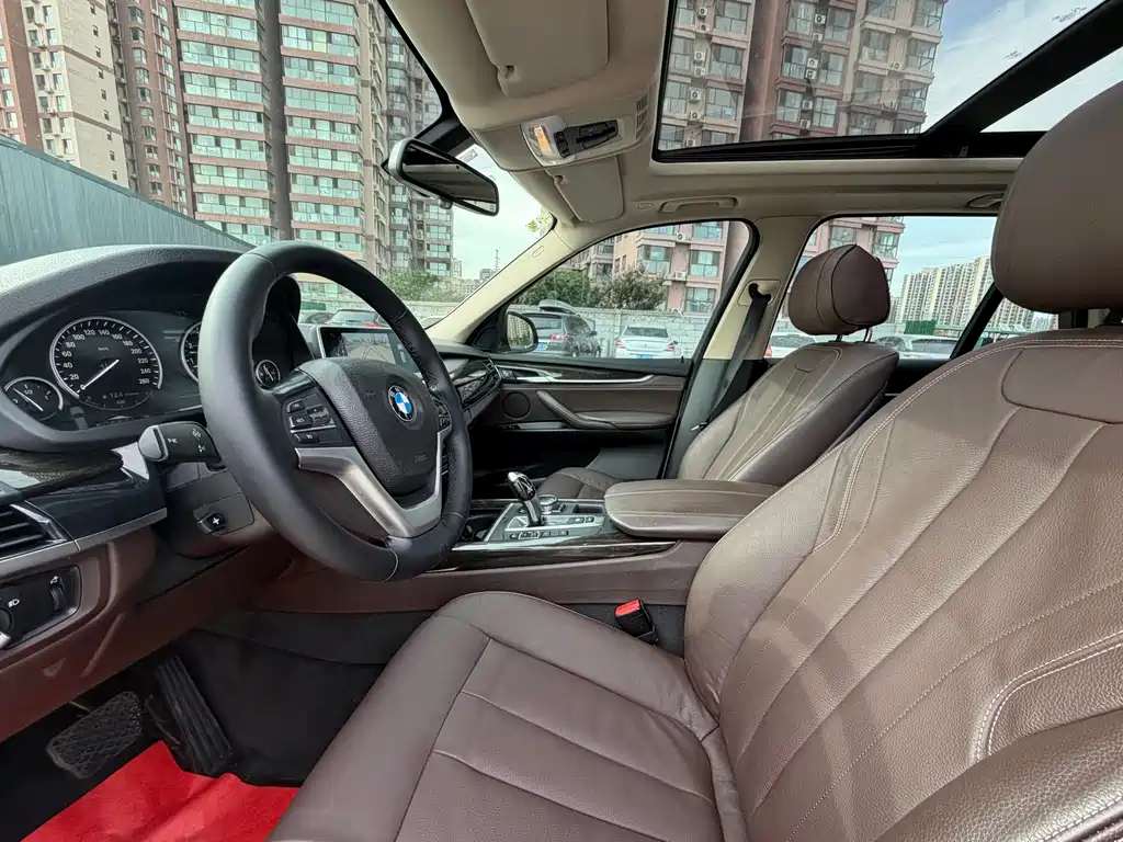 BMW X5 (Import) — миниатюра 7