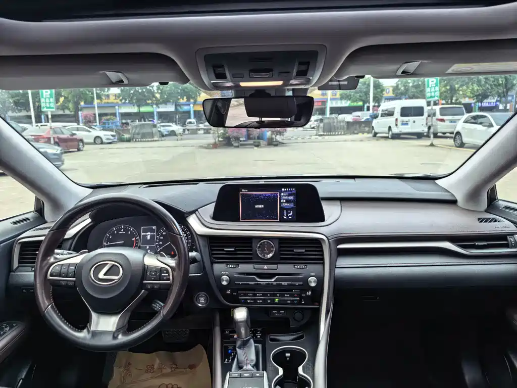 Lexus RX — миниатюра 10