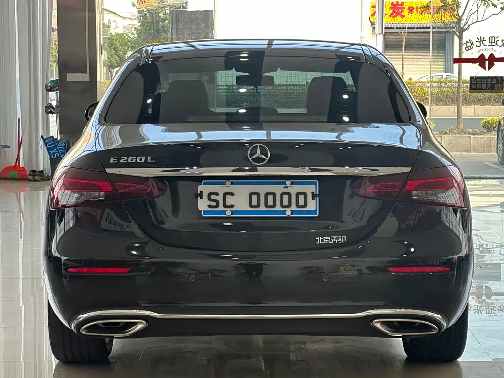 MERCEDES-BENZ E CLASS