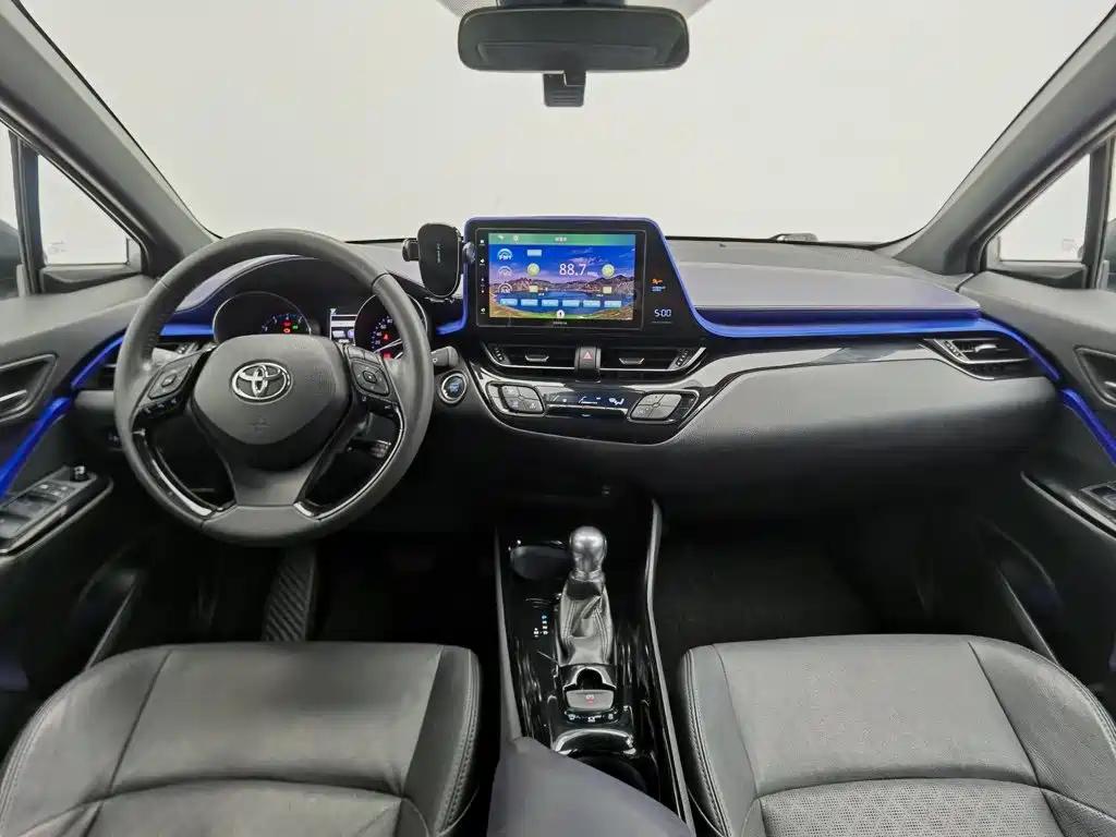 Toyota IZOA — миниатюра 5