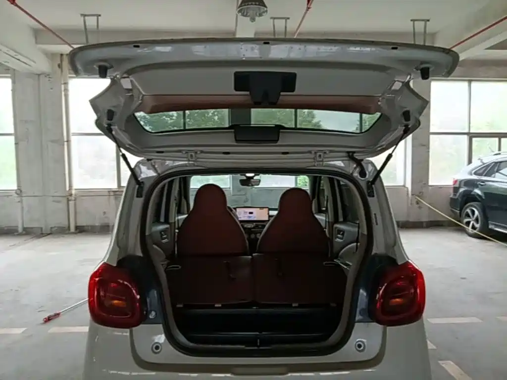 Wuling MINIEV — миниатюра 19