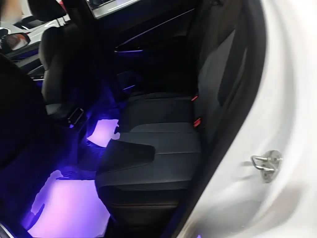 Geely Boyue — миниатюра 17