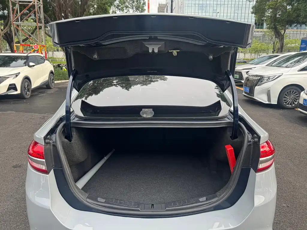 Ford Mondeo — миниатюра 19