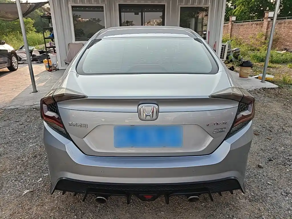 Honda Civic — миниатюра 6