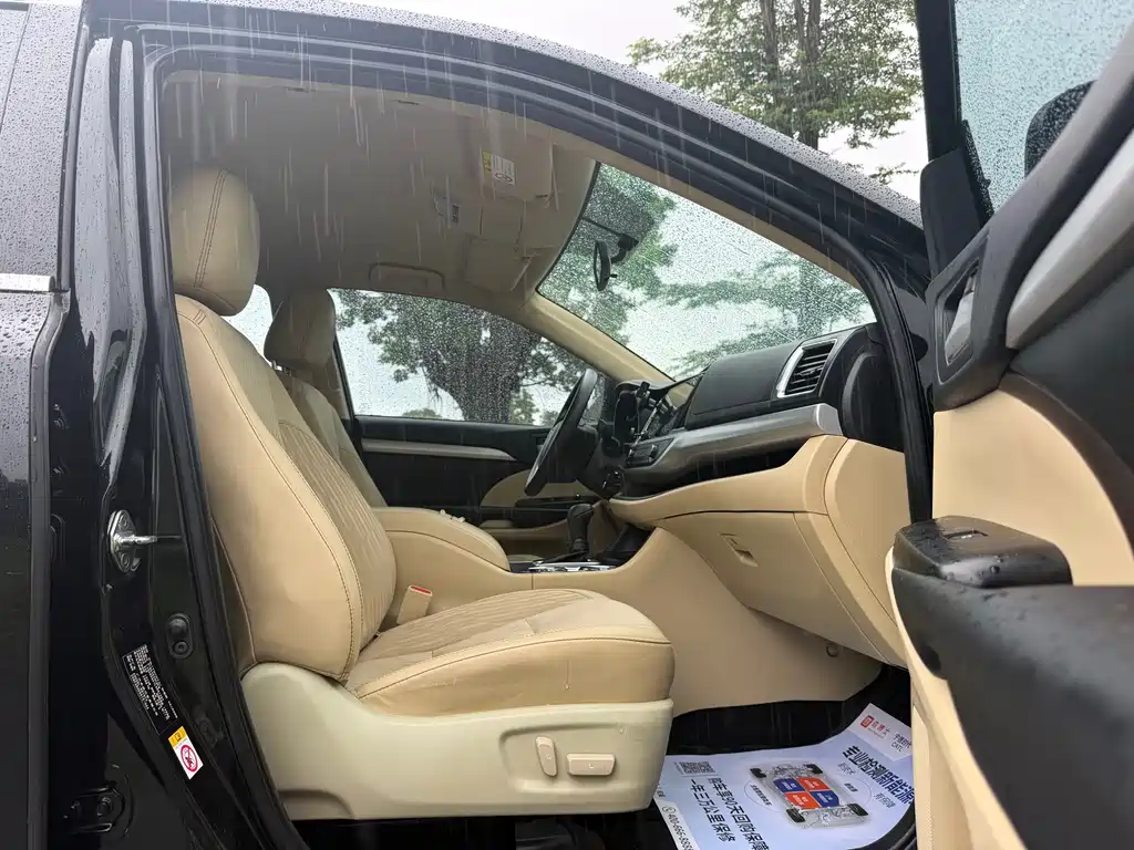Toyota Highlander — миниатюра 7