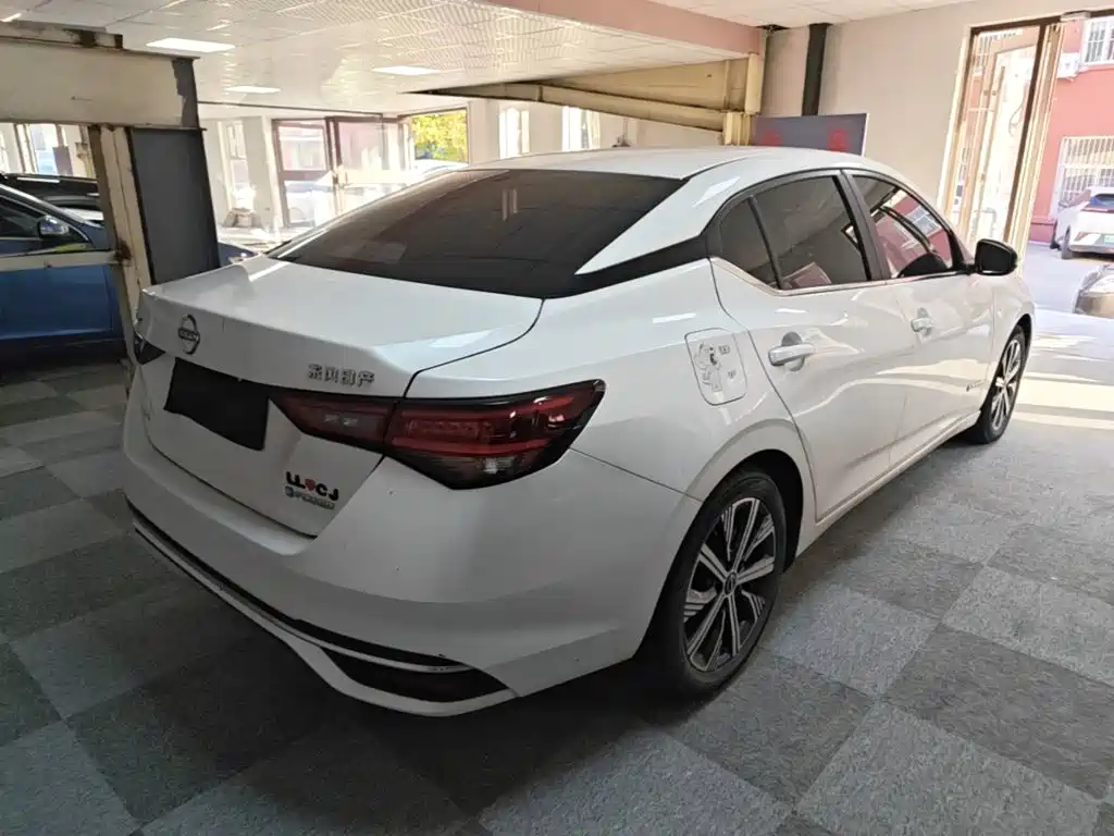 Nissan Sylphy — миниатюра 7