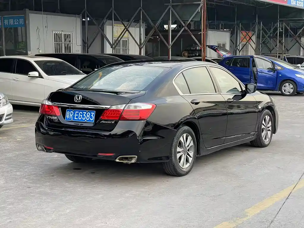 Honda Accord — миниатюра 5