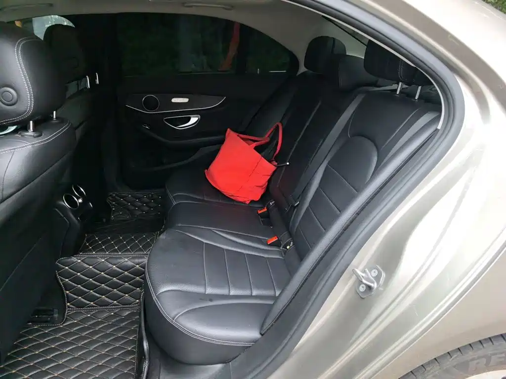 Mercedes-Benz C-Class — миниатюра 18