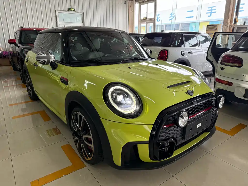 MINI JCW