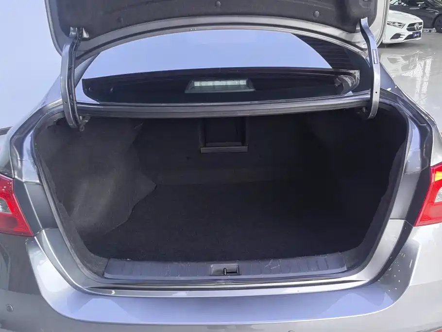 Nissan Sylphy — миниатюра 4