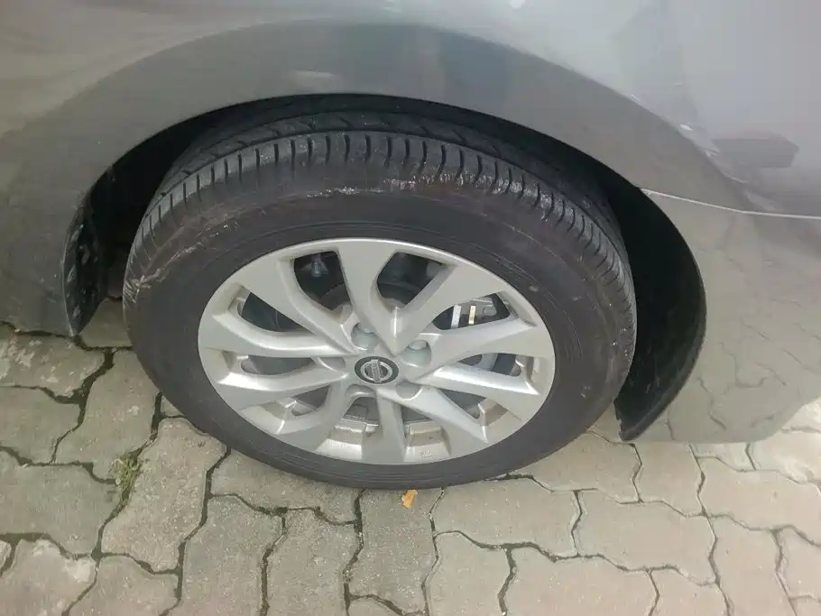 Nissan Sylphy — миниатюра 6