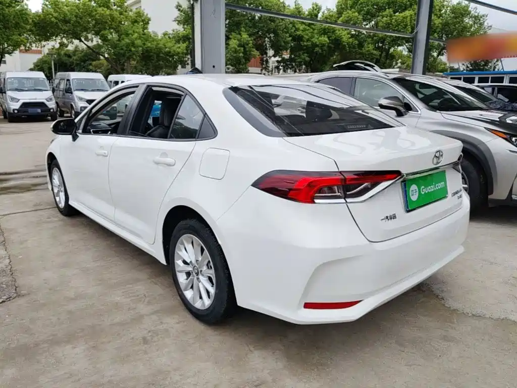 Toyota Corolla — миниатюра 5