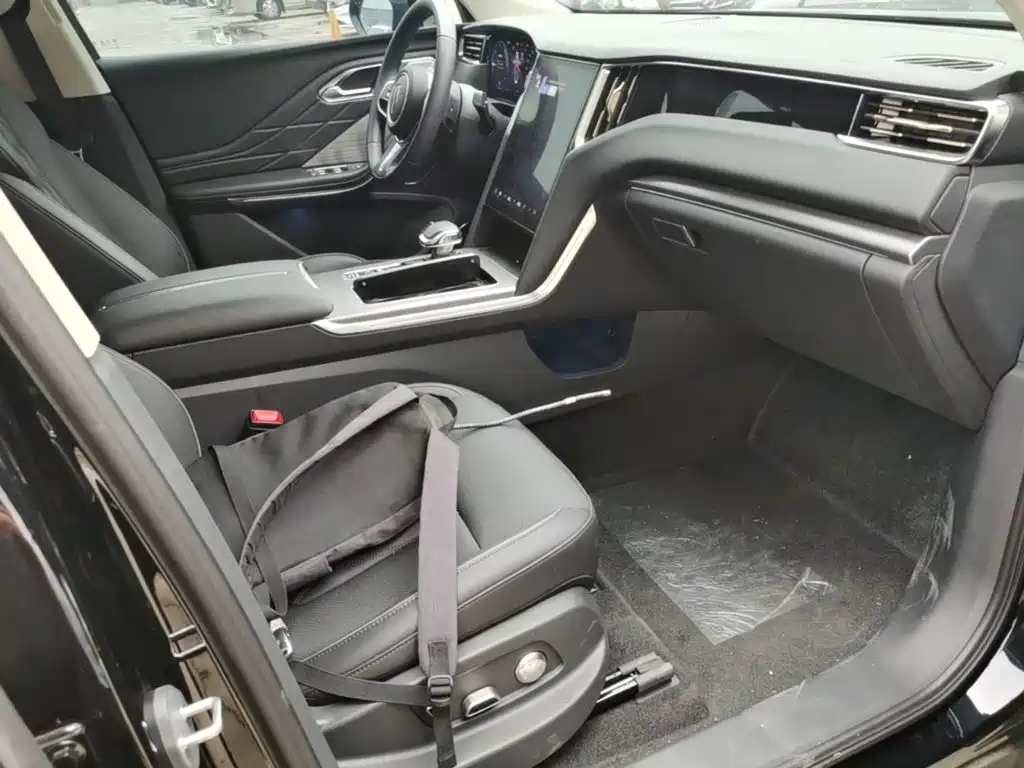 Hongqi Hongqi HS7 PHEV — миниатюра 25
