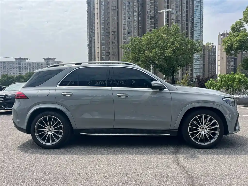 Mercedes-Benz GLE (Import) — миниатюра 5