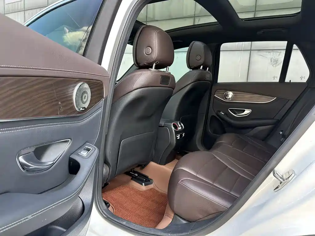 Mercedes-Benz GLC — миниатюра 6