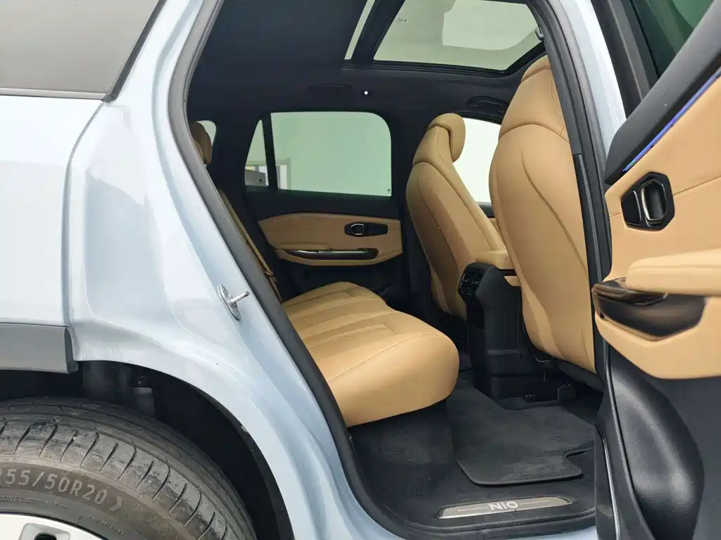 NIO ES6 — миниатюра 10