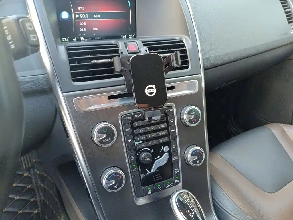 Volvo XC60 — миниатюра 6