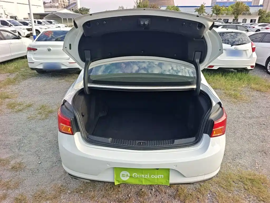 Buick Verano — миниатюра 19