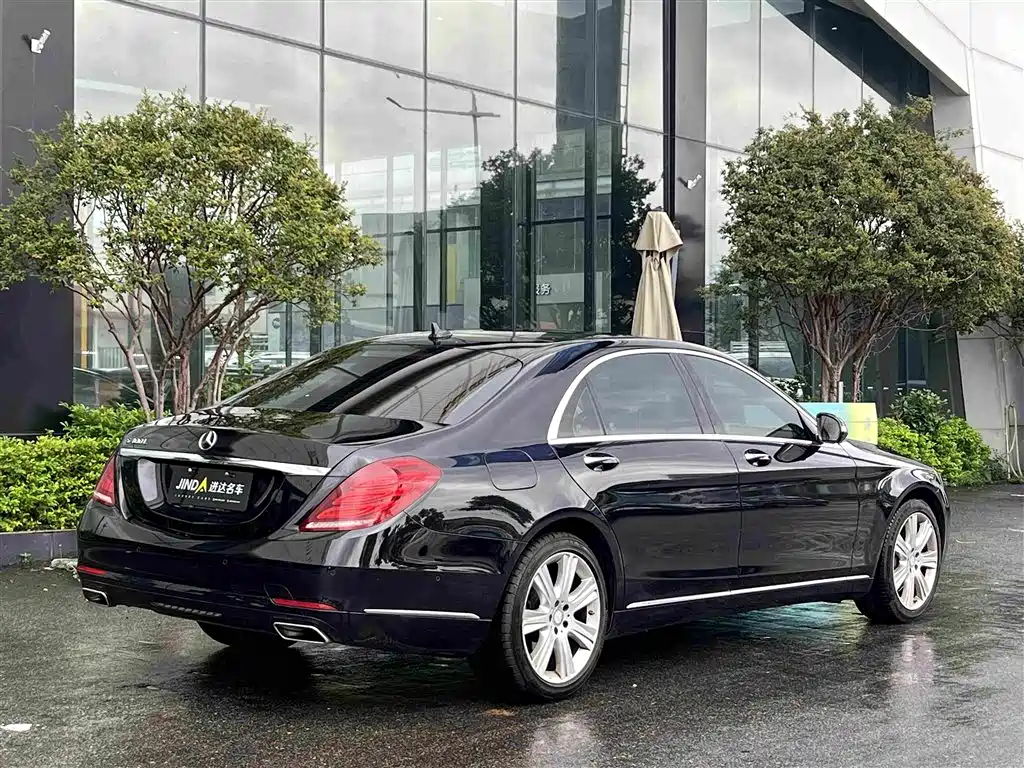 Mercedes-Benz S-Class — миниатюра 9